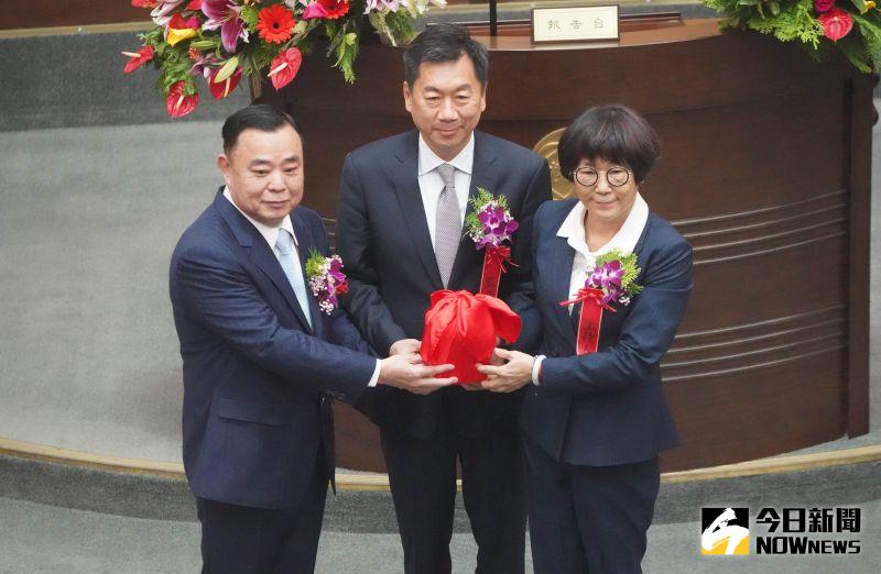 藍營議員未過半　邱奕勝、李曉鐘仍順利連任正副議長