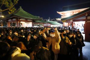 喜迎2023年！東京淺草寺敲鐘祈福　揭開新年序幕
