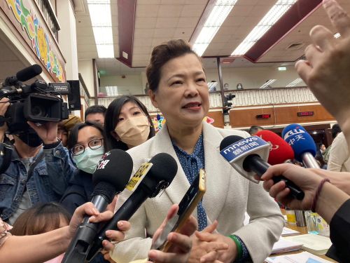 電價非漲不可？經濟部長王美花最新回應　強調尊重審議會決定
